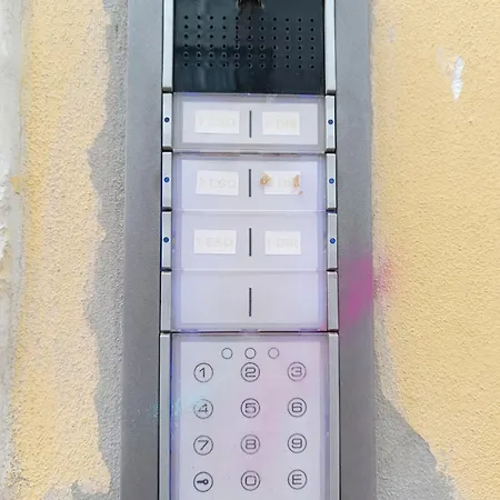 Apartment Center Charm