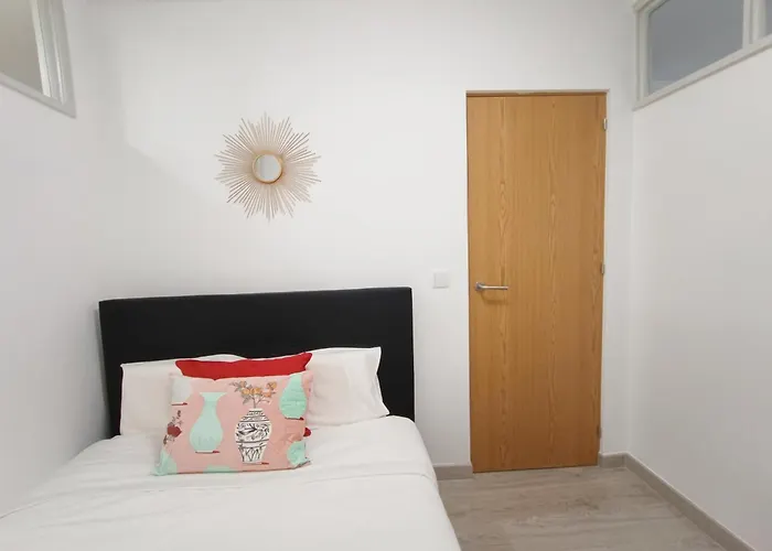 Apartment Center Charm *