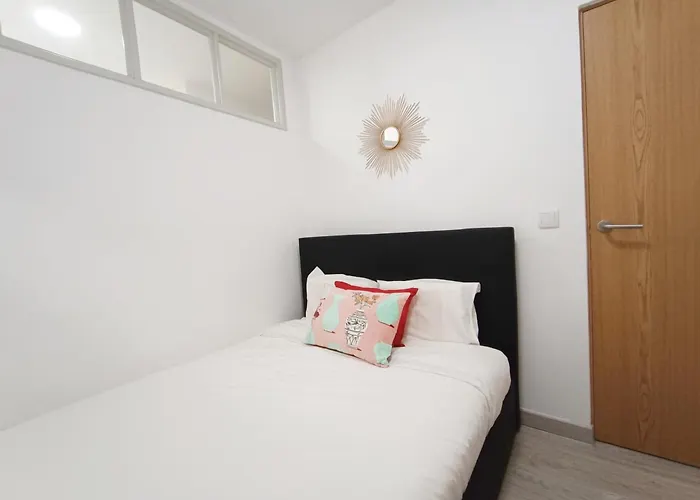 Apartment Center Charm *