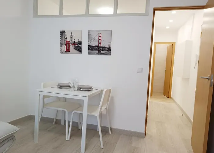 Apartment Center Charm *